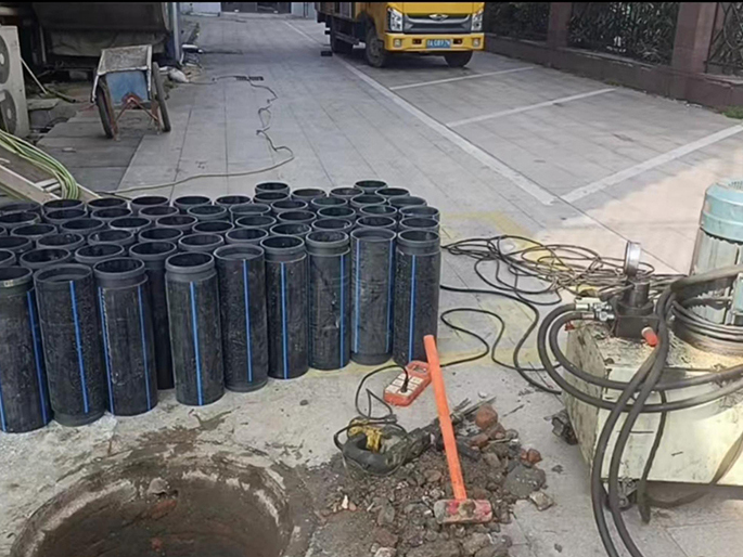 寮步PE置换管厂家 DN315置换管 非开挖管短管置换